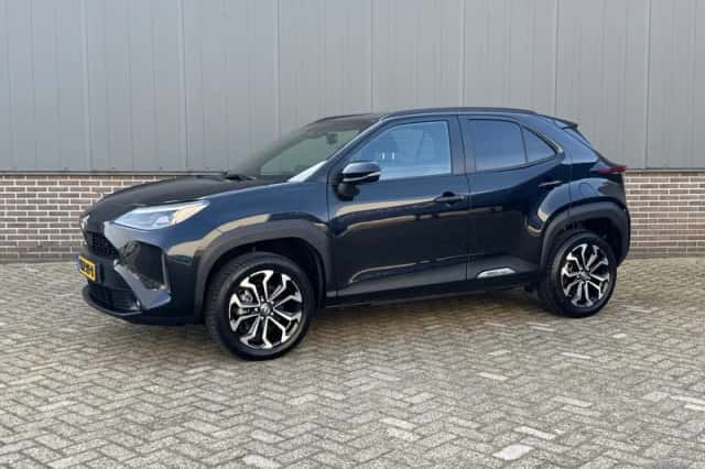 Toyota Yaris Cross (2025) thumbnail 1
