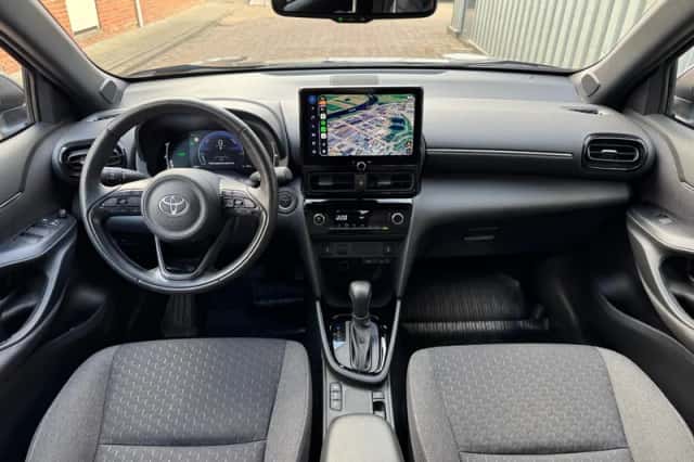 Toyota Yaris Cross (2025) thumbnail 6