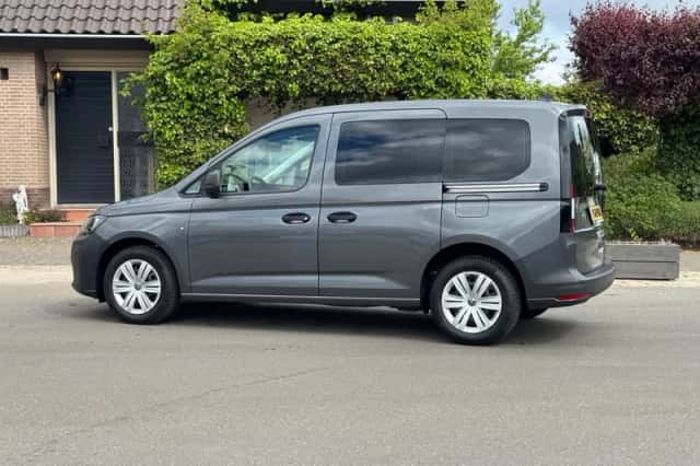 Volkswagen Caddy (2022) thumbnail 4