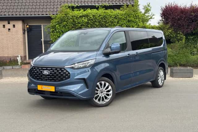 Ford Transit Custom (2023) thumbnail 2