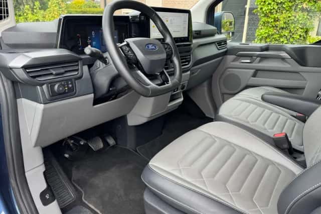 Ford Tourneo (2023) thumbnail 6