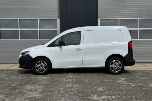 Mercedes-Benz Citan (2024) thumbnail 3