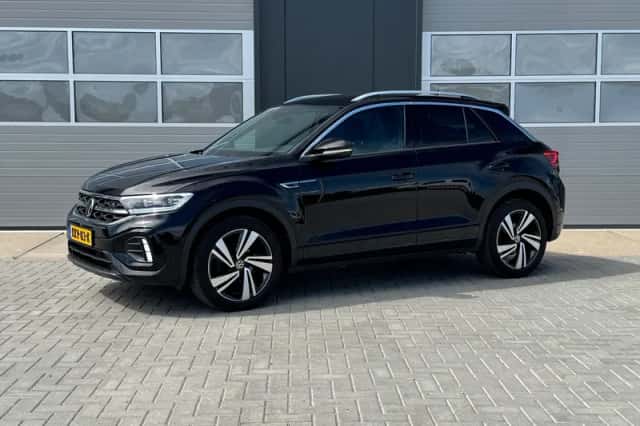 Volkswagen T-Roc (2022) thumbnail 1