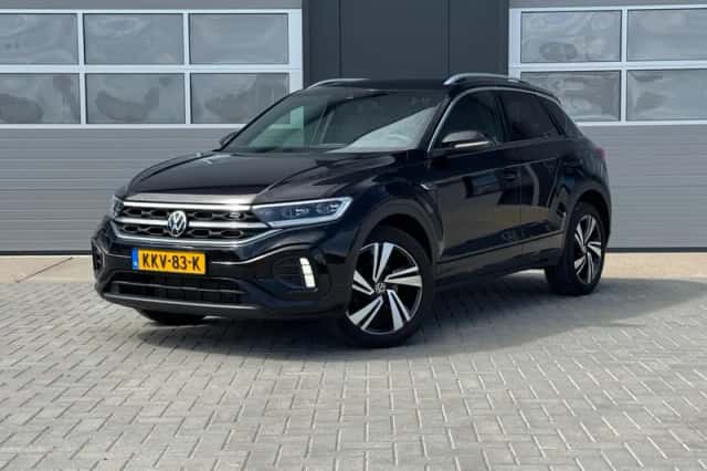 Volkswagen T-Roc (2022) thumbnail 2