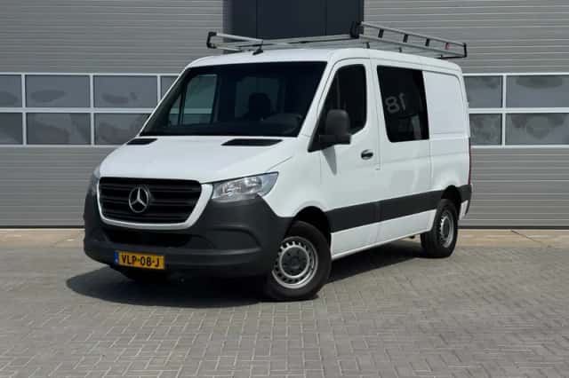 Mercedes-Benz Sprinter (2021) thumbnail 1