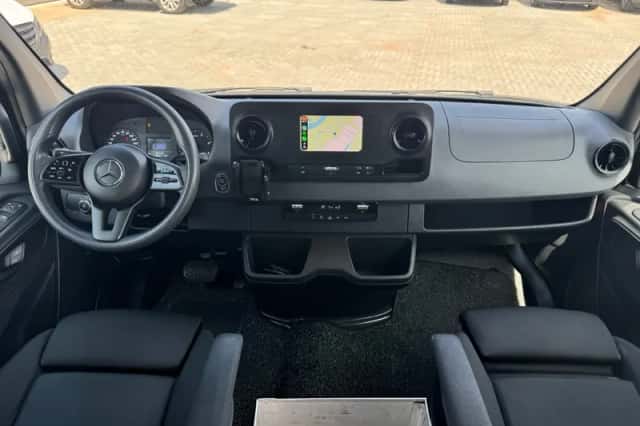 Mercedes-Benz Sprinter (2021) thumbnail 6