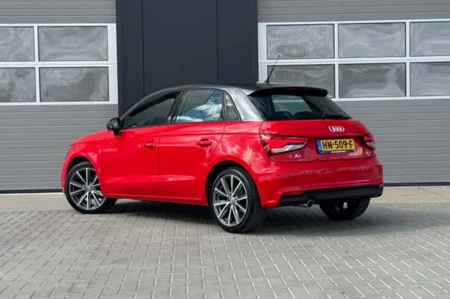 Audi A1 (2015) thumbnail 5