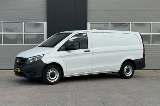 Mercedes-Benz Vito (2019) thumbnail 1