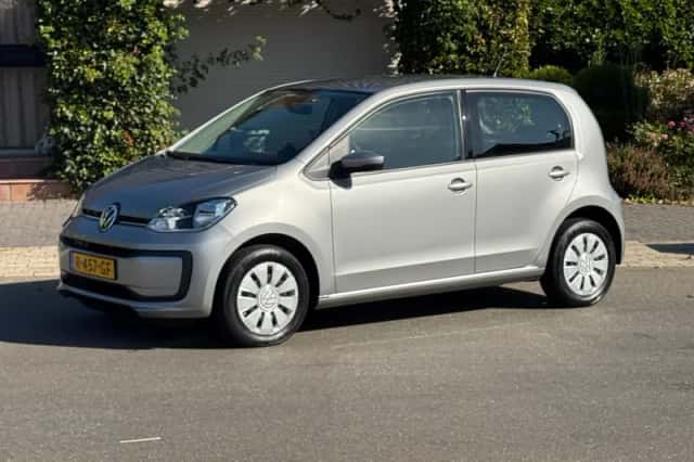 Volkswagen Up (2022) thumbnail 1