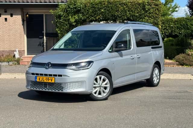 Volkswagen Caddy Maxi (2023) thumbnail 1