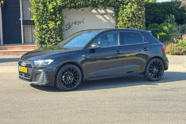 Audi A1 (2019) thumbnail 1
