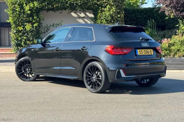Audi A1 (2019) thumbnail 5