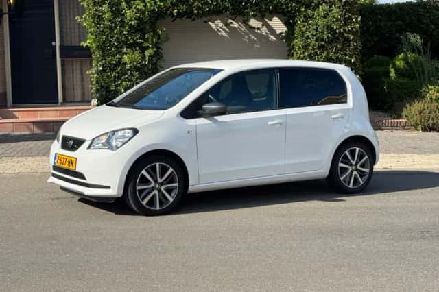 SEAT Mii (2019) thumbnail 2