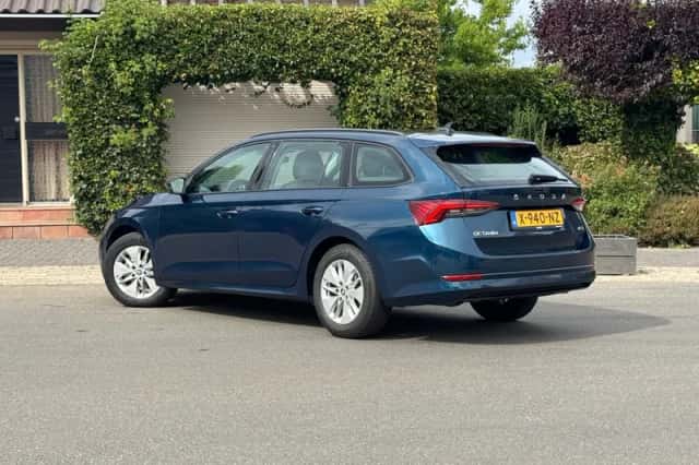 Škoda Octavia (2024) thumbnail 5