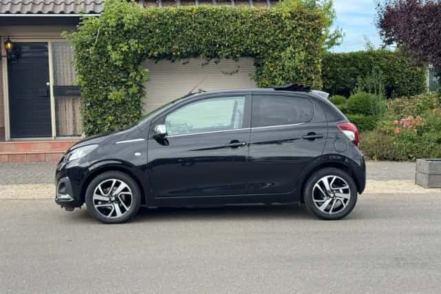 Peugeot 108 (2021) thumbnail 3