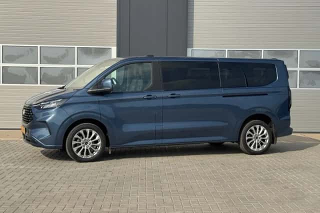 Ford Transit Custom (2023) thumbnail 2