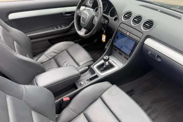 Audi A4 (2009) thumbnail 3