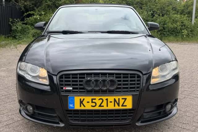 Audi A4 (2009) thumbnail 4