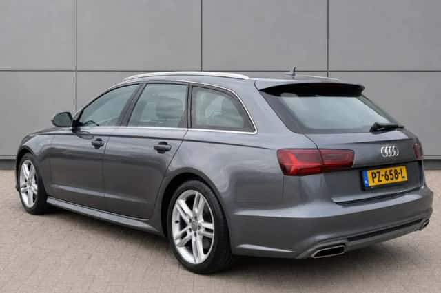 Audi A6 (2017) thumbnail 2
