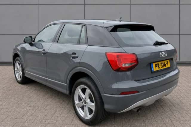 Audi Q2 (2017) thumbnail 2