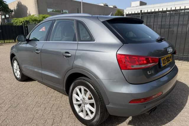Audi Q3 (2012) thumbnail 2