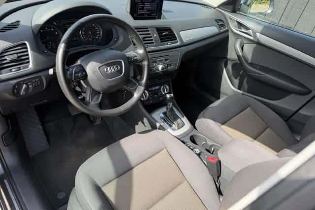 Audi Q3 (2012) thumbnail 6