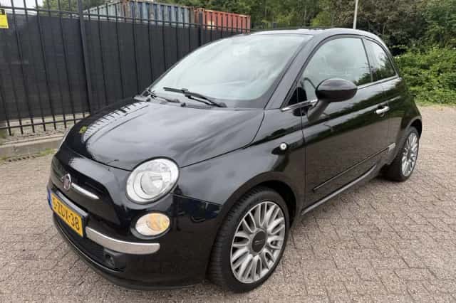 Fiat 500 (2014) thumbnail 1