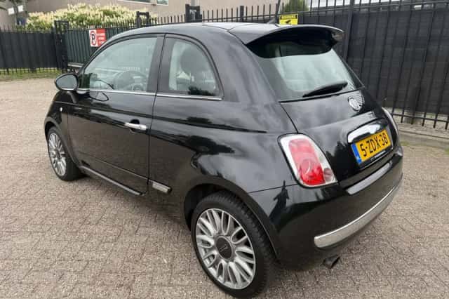 Fiat 500 (2014) thumbnail 2