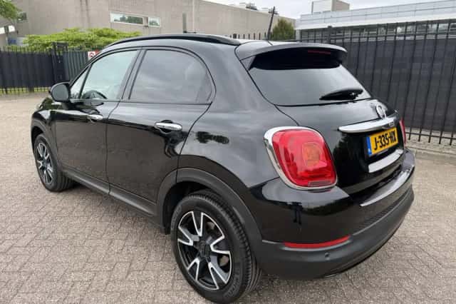 Fiat 500X (2016) thumbnail 2