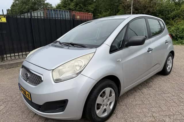Kia Venga (2010) thumbnail 1
