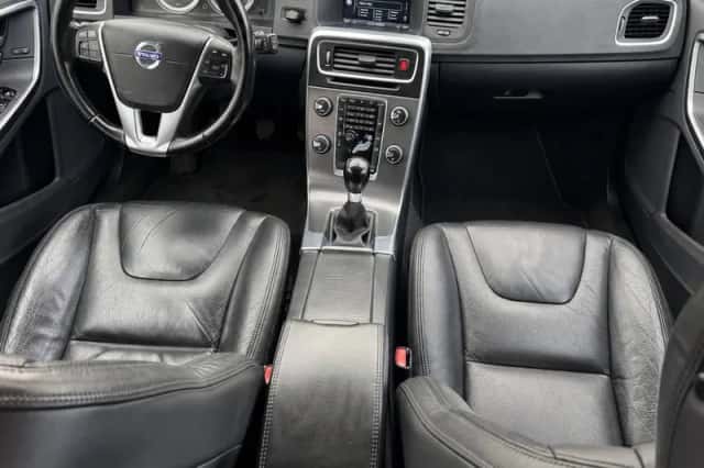 Volvo V60 (2011) thumbnail 5