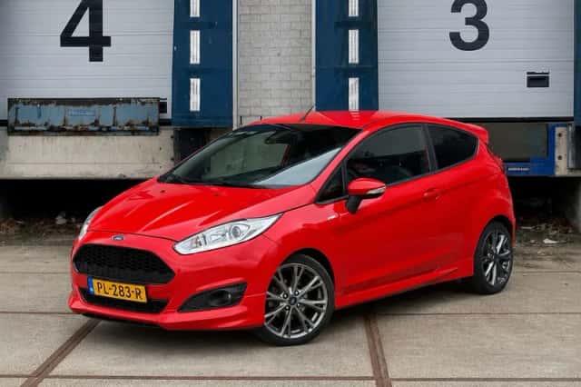 Ford Fiesta (2017) thumbnail 5
