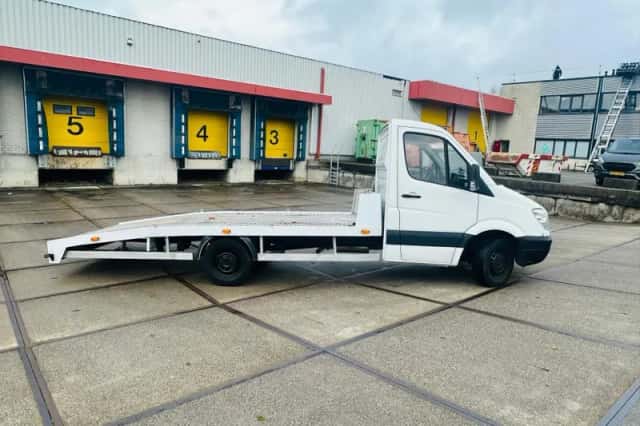 Mercedes-Benz Sprinter (2007) thumbnail 2