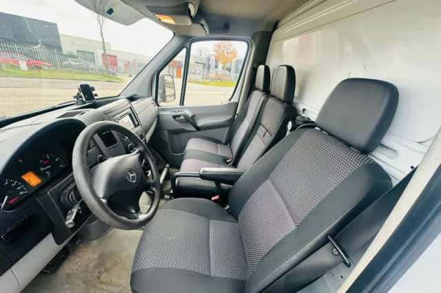 Mercedes-Benz Sprinter (2007) thumbnail 5