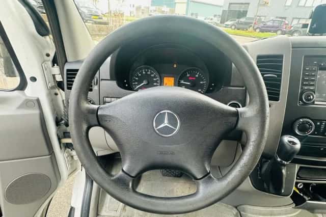 Mercedes-Benz Sprinter (2007) thumbnail 6