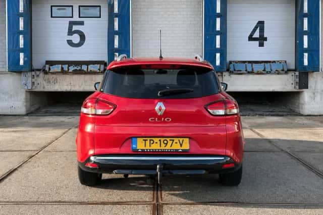 Renault Clio (2018) thumbnail 3