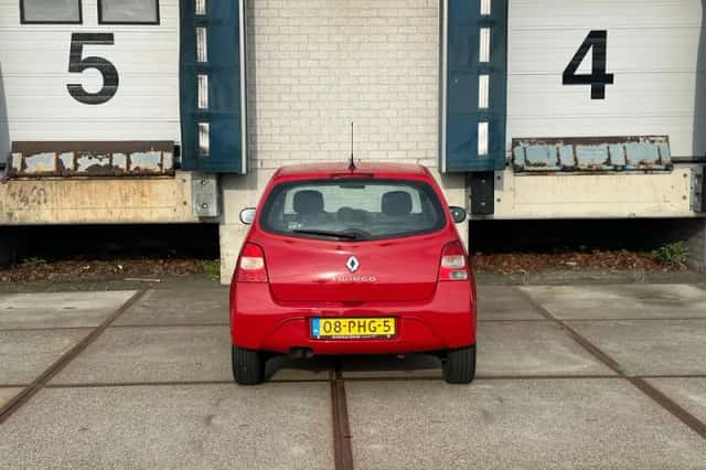 Renault Twingo (2011) thumbnail 3