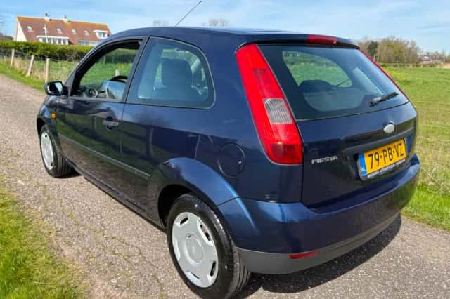 Ford Fiesta (2004) thumbnail 6