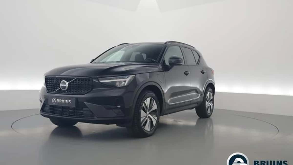 Volvo XC40 (2022) — foto 1