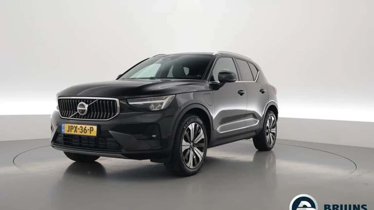 Volvo XC40 (2022) — foto 1