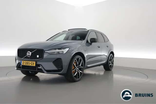 Volvo XC60 (2024) thumbnail 1
