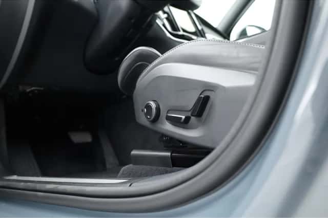 Volvo XC60 (2024) thumbnail 4
