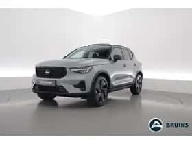 Volvo XC40 (2025)