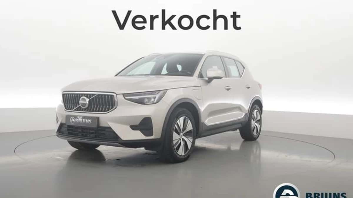 Volvo XC40 (2022) — foto 1