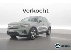 Volvo XC40 (2022)