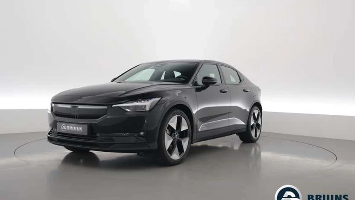 Polestar 2 (2024) — foto 1