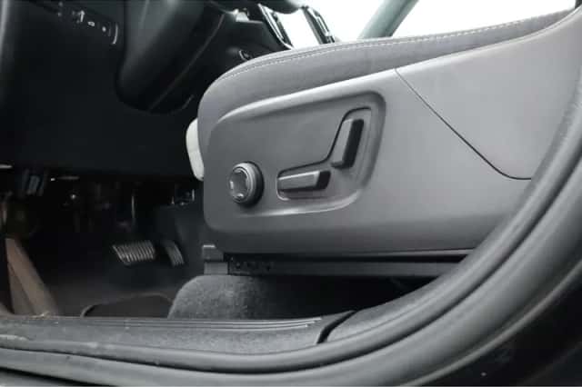 Volvo XC40 (2022) thumbnail 6