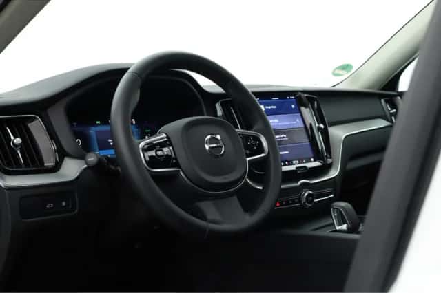 Volvo XC60 (2025) thumbnail 5