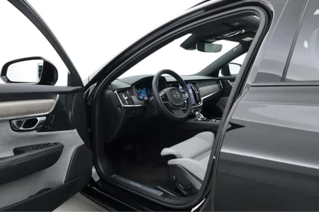 Volvo V90 (2022) thumbnail 4