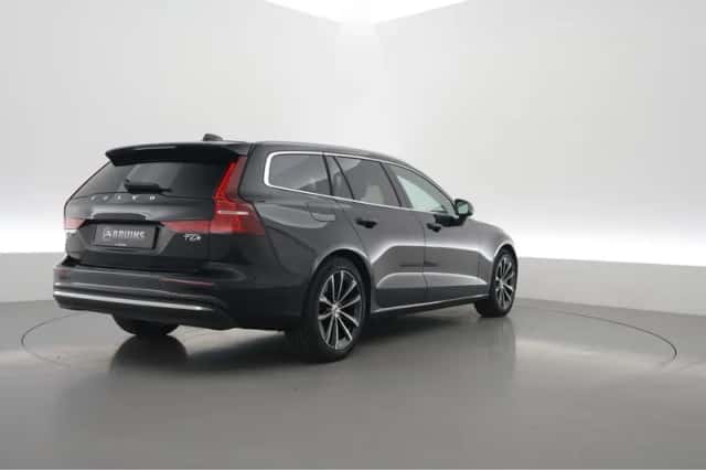 Volvo V60 (2025) thumbnail 2